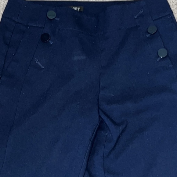 LOFT navy blue flat front sailor detail buttons straight side zip pants Sz 4 - Picture 2 of 8